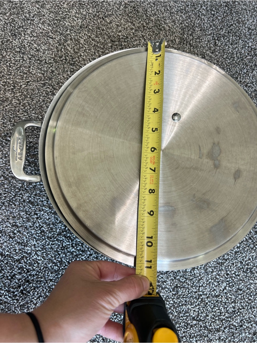 All-Clad D3® Tri-Ply Stainless-Steel Stock Pot 6 Quart with lid - Picture 7 of 9